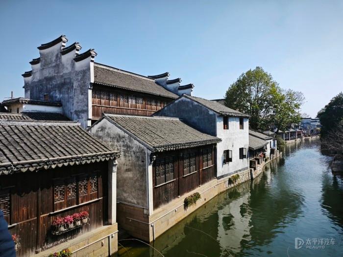 兰州市总工会开展“送万福 进万家”书法公益活动